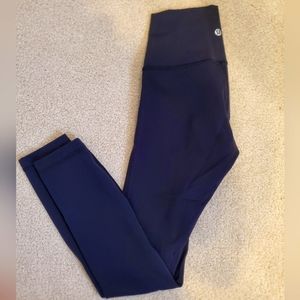 Lululemon Black Wunder Under sz 4